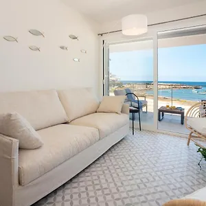 Blau En Cala Galiota Con Vistas Al Mar , Colònia de Sant Jordi Spanien