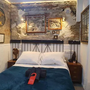 Studio Or With Private Bathroom Or With Shared Bathroom , Barcelona Hiszpania